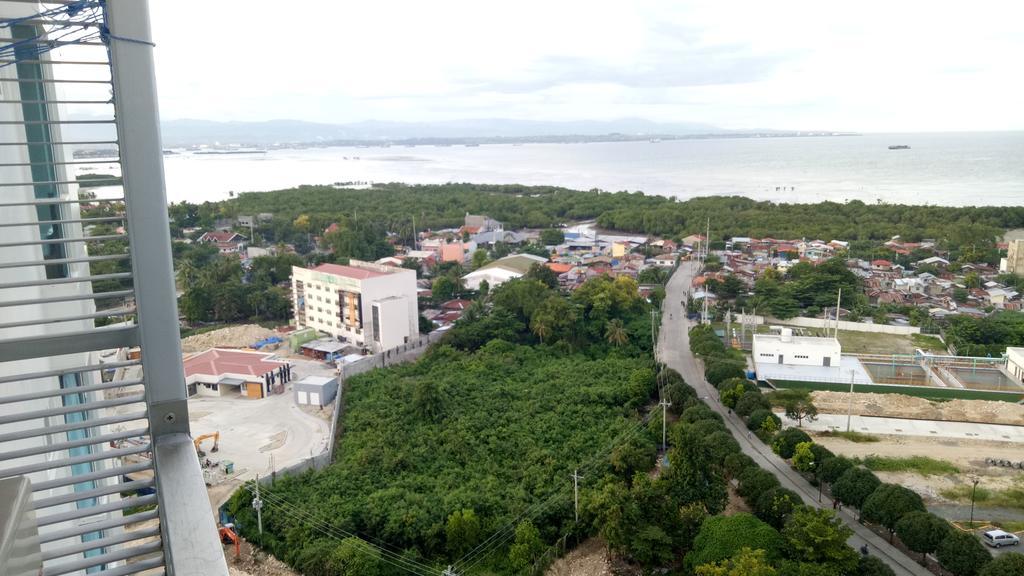 Mactan Newtown Condo Lapu-Lapu City Exterior photo