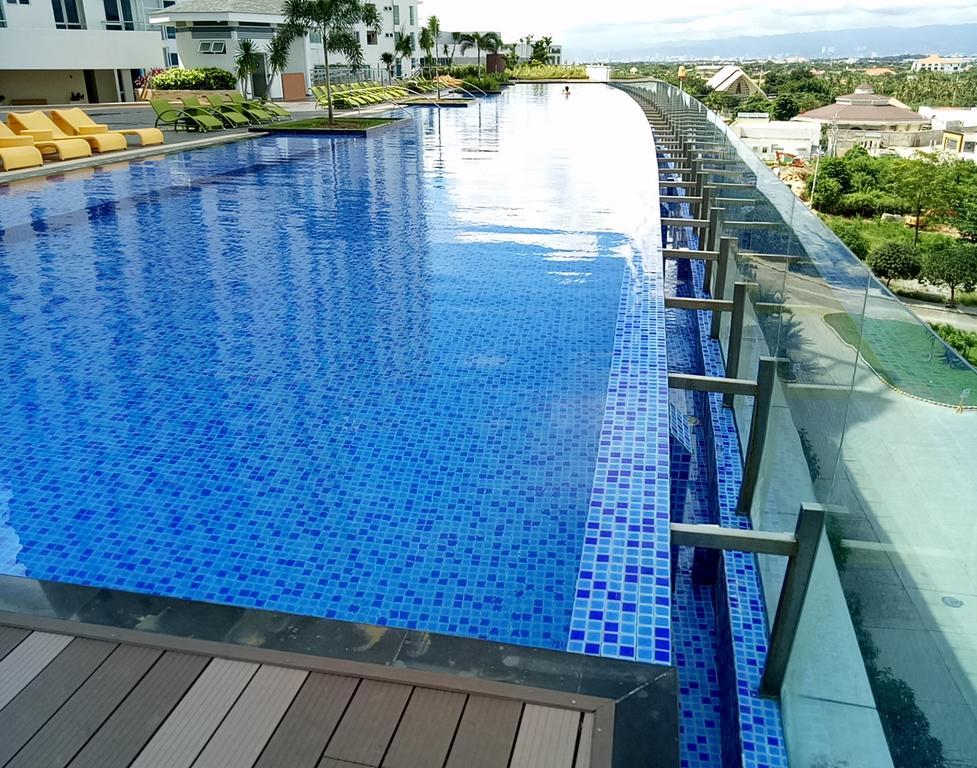 Mactan Newtown Condo Lapu-Lapu City Exterior photo