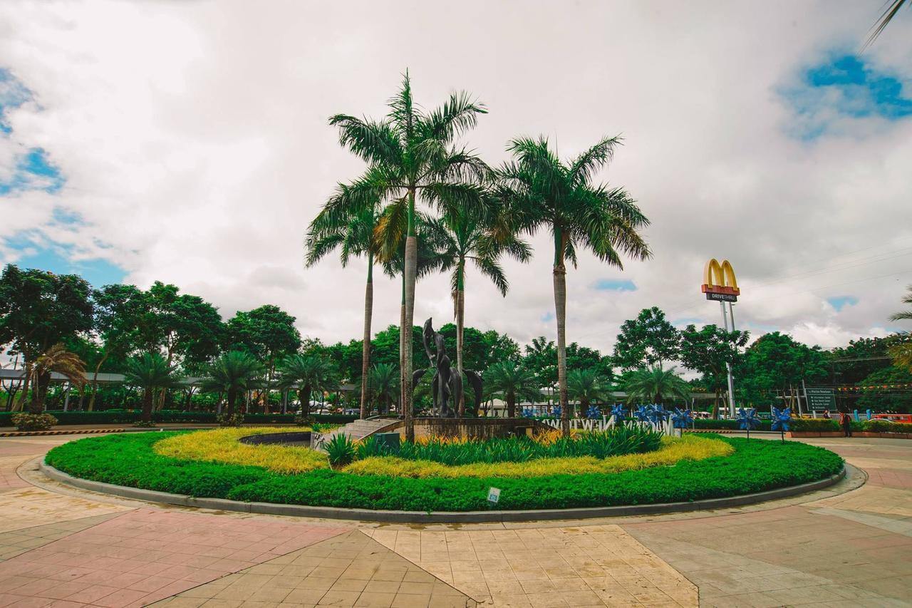 Mactan Newtown Condo Lapu-Lapu City Exterior photo