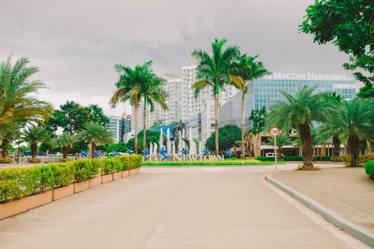 Mactan Newtown Condo Lapu-Lapu City Exterior photo